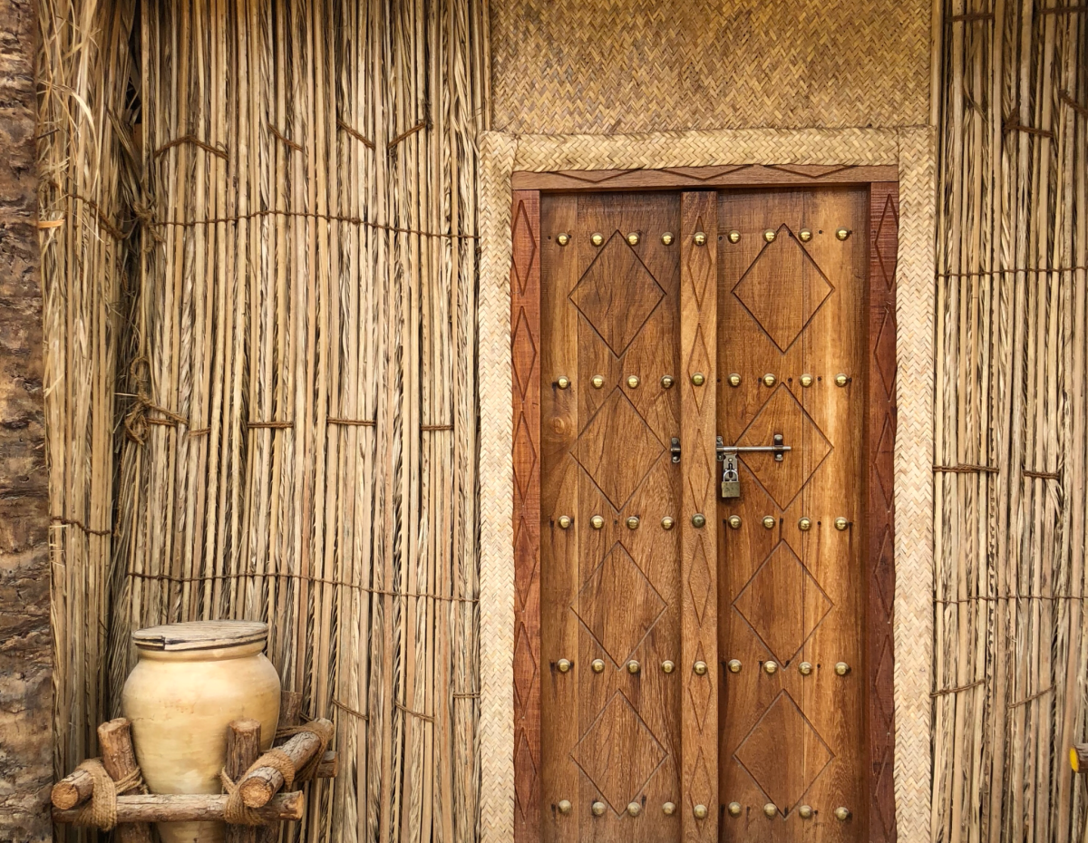 Old_traditional_Emirati_building